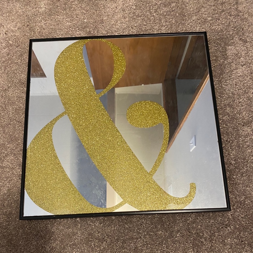 Mirror & wall art